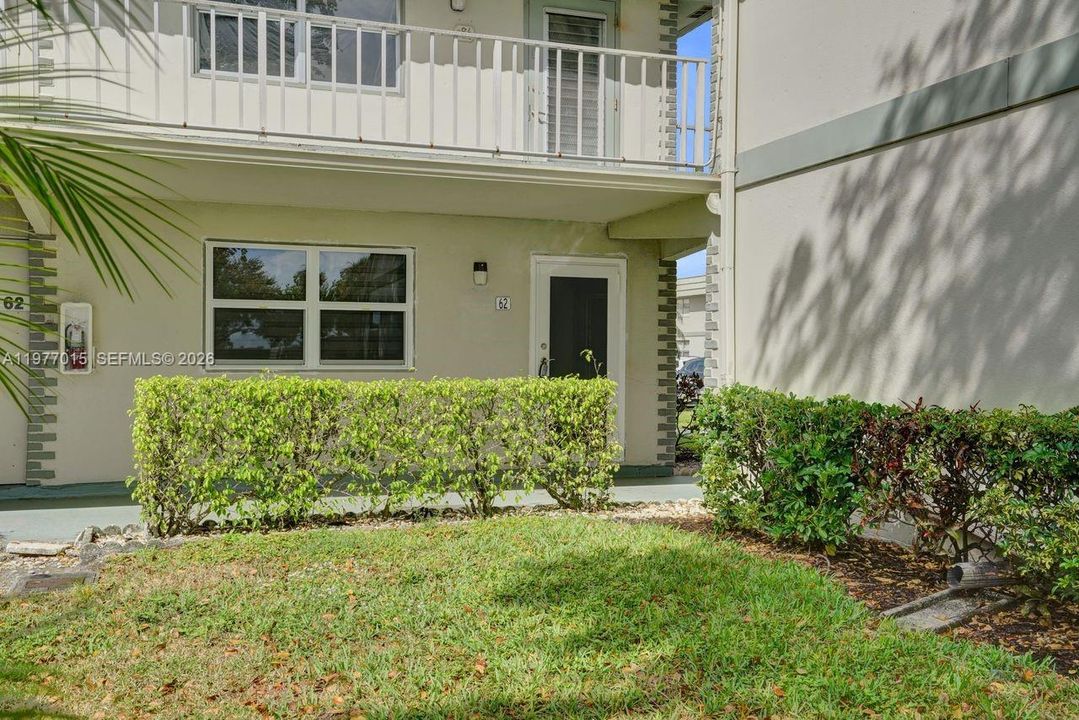 For Sale: $119,000 (1 beds, 1 baths, 720 Square Feet)