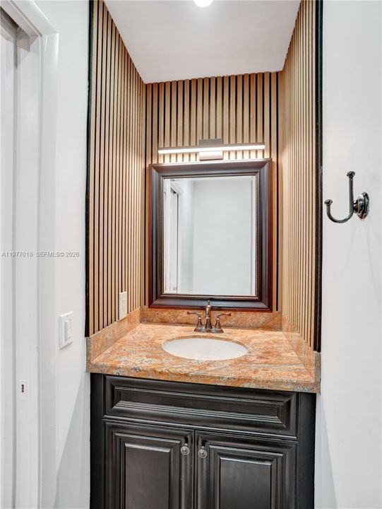 Primary bath, his/hers sink areas.