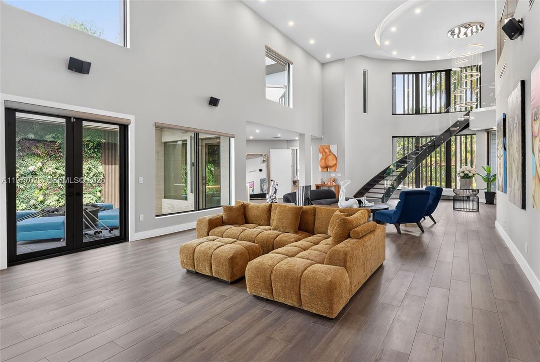 En Venta: $4,750,000 (5 camas, 6 baños, 6061 Pies cuadrados)
