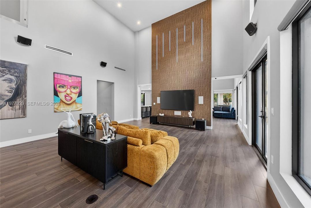 En Venta: $4,750,000 (5 camas, 6 baños, 6061 Pies cuadrados)