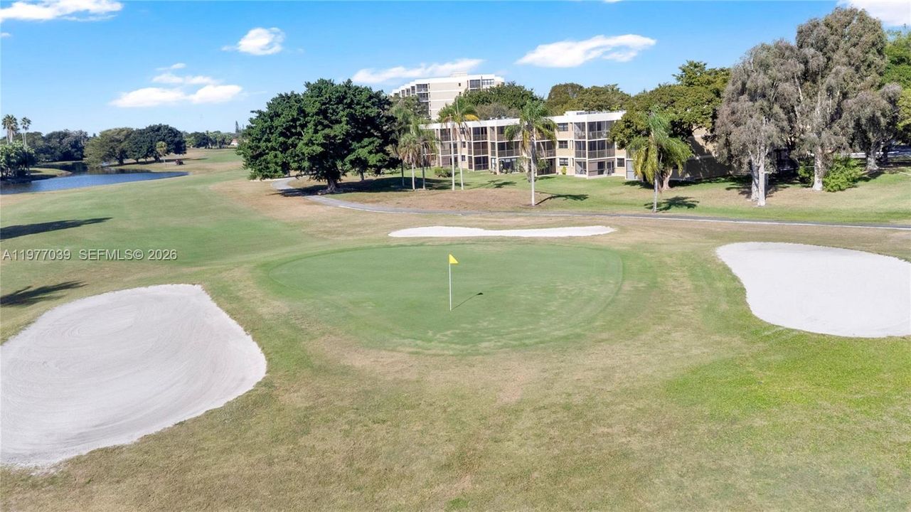 For Sale: $338,999 (2 beds, 2 baths, 1235 Square Feet)