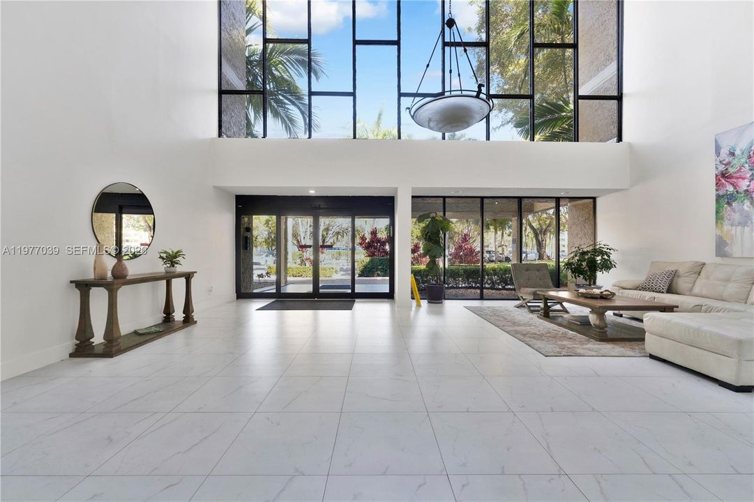 For Sale: $338,999 (2 beds, 2 baths, 1235 Square Feet)
