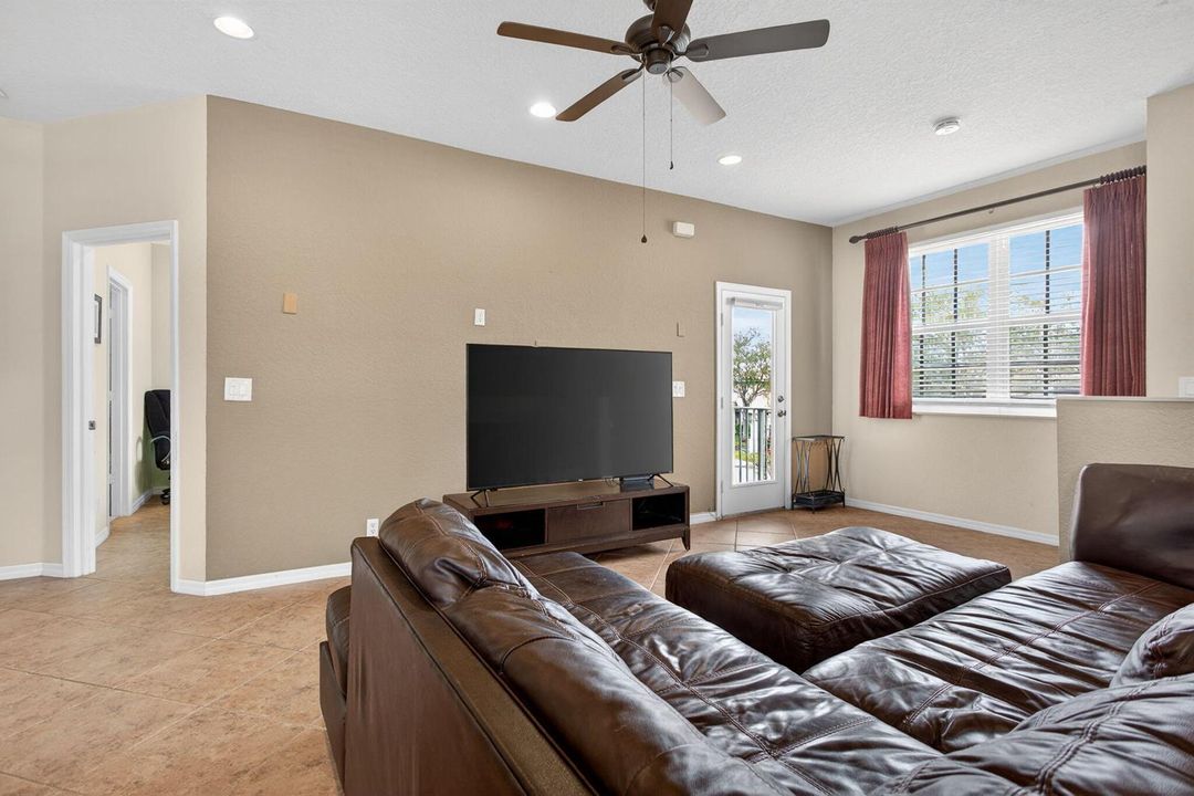 24-web-or-mls-9125-7556