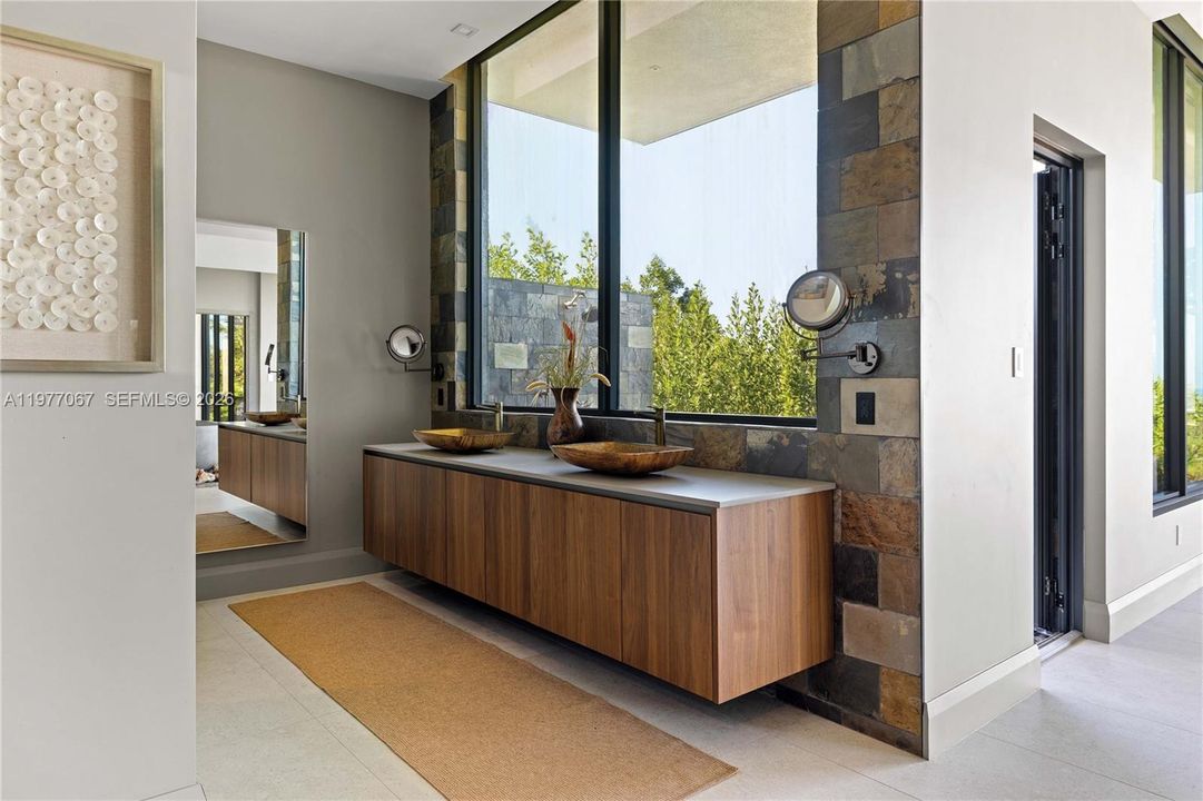 For Sale: $29,500,000 (10 beds, 11 baths, 8648 Square Feet)