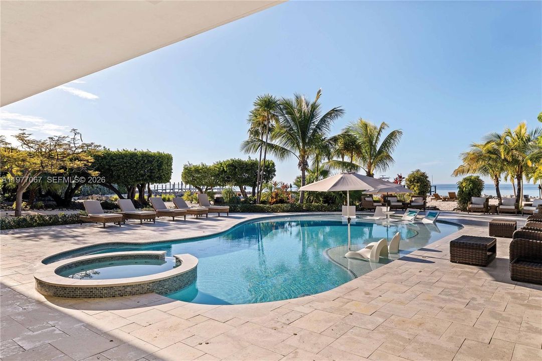 For Sale: $29,500,000 (10 beds, 11 baths, 8648 Square Feet)