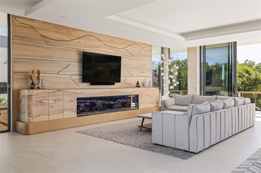 For Sale: $29,500,000 (10 beds, 11 baths, 8648 Square Feet)