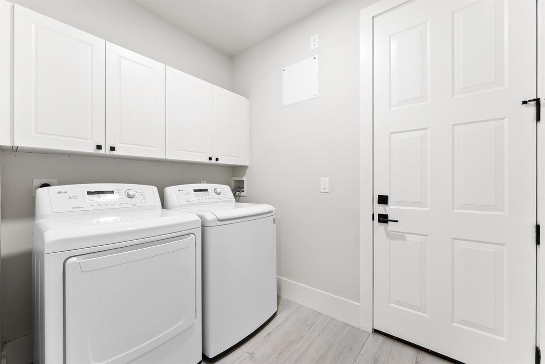 Laundry 40