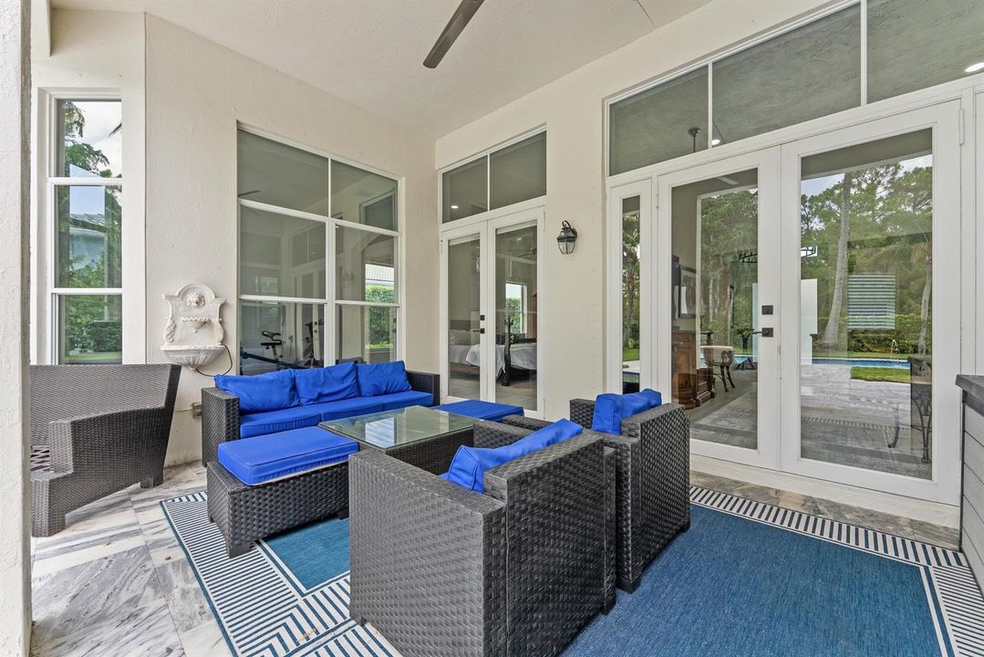 Patio 42