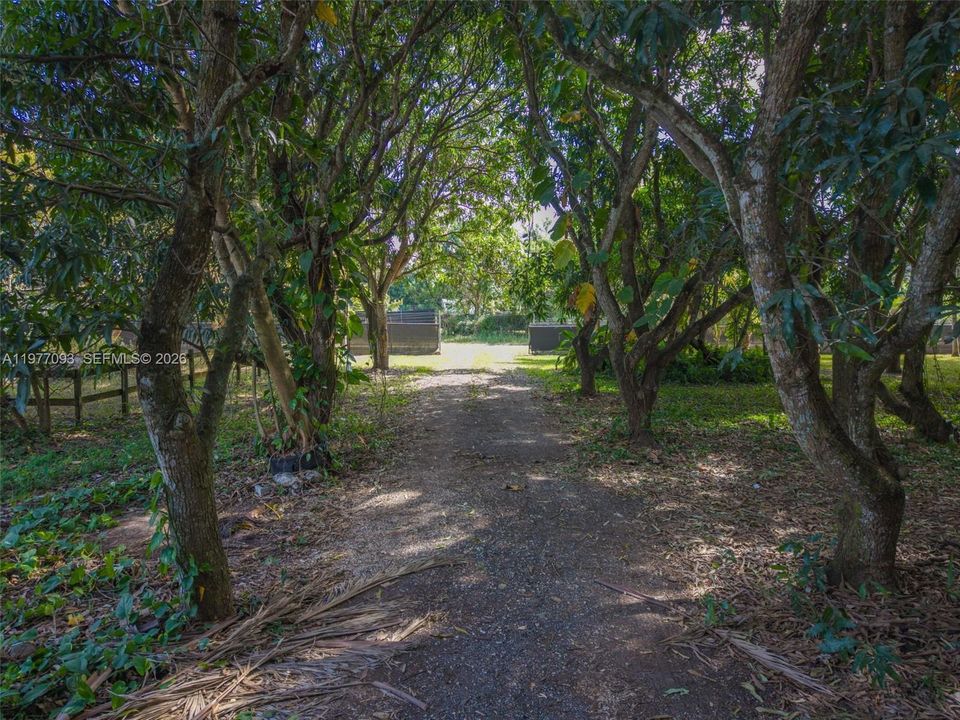 Vendido Recientemente: $750,000 (2 camas, 2 baños, 1305 Pies cuadrados)