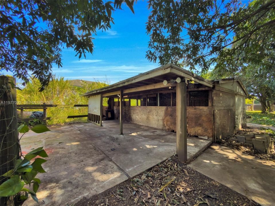 Vendido Recientemente: $750,000 (2 camas, 2 baños, 1305 Pies cuadrados)