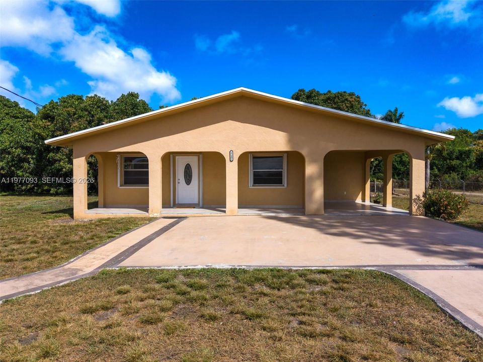Vendido Recientemente: $750,000 (2 camas, 2 baños, 1305 Pies cuadrados)
