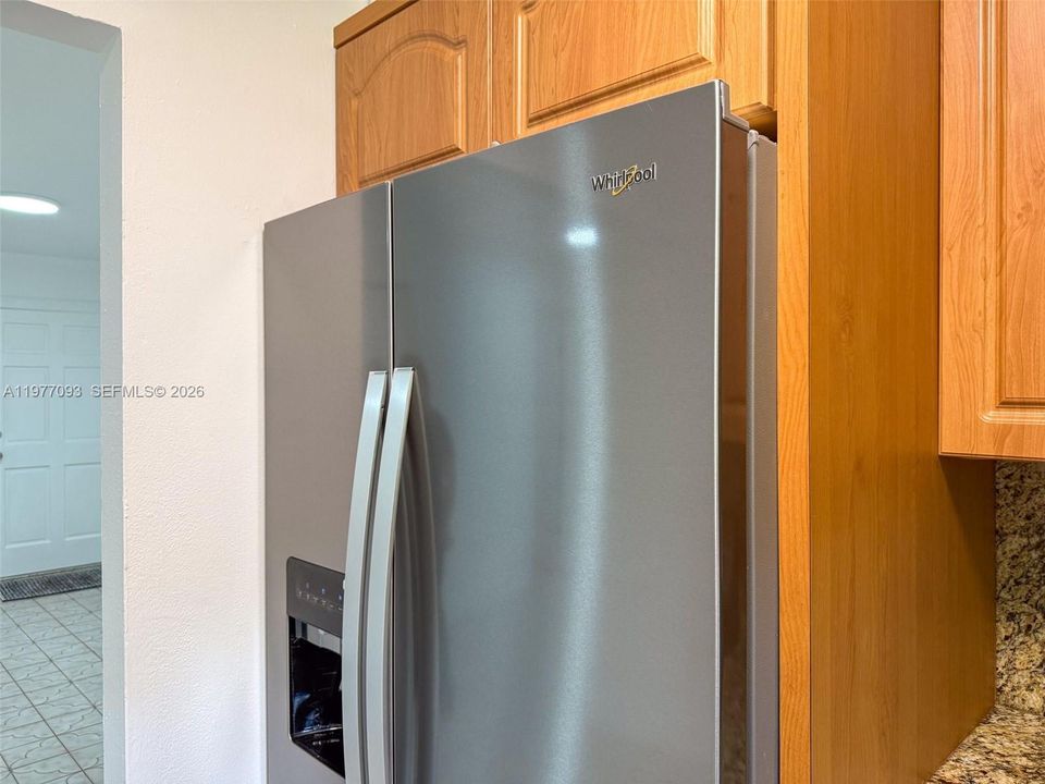 Vendido Recientemente: $750,000 (2 camas, 2 baños, 1305 Pies cuadrados)