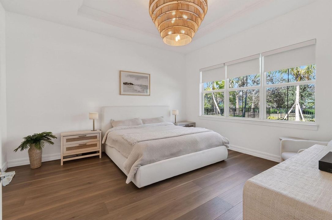 10803StellarCir(37)