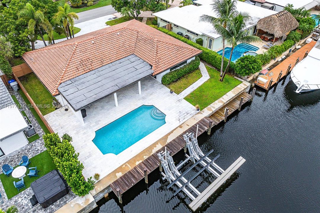 En Venta: $2,450,000 (3 camas, 2 baños, 1934 Pies cuadrados)