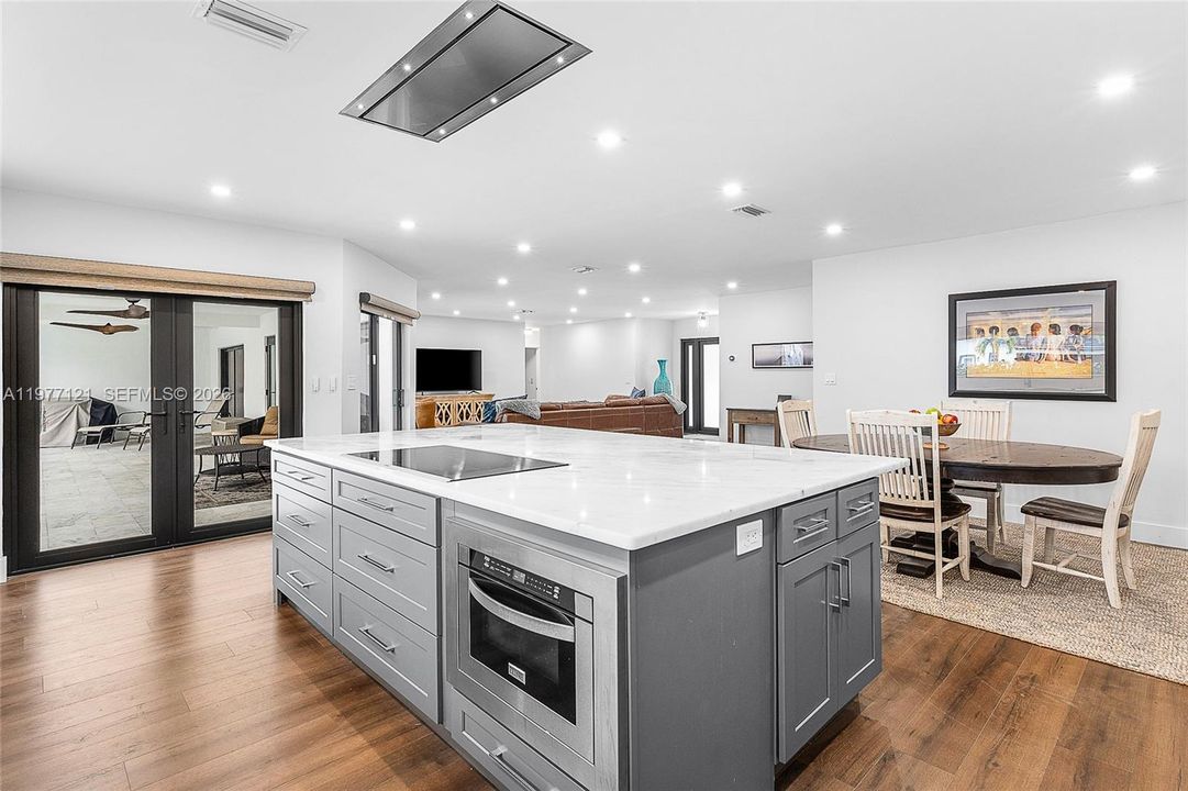 En Venta: $2,450,000 (3 camas, 2 baños, 1934 Pies cuadrados)