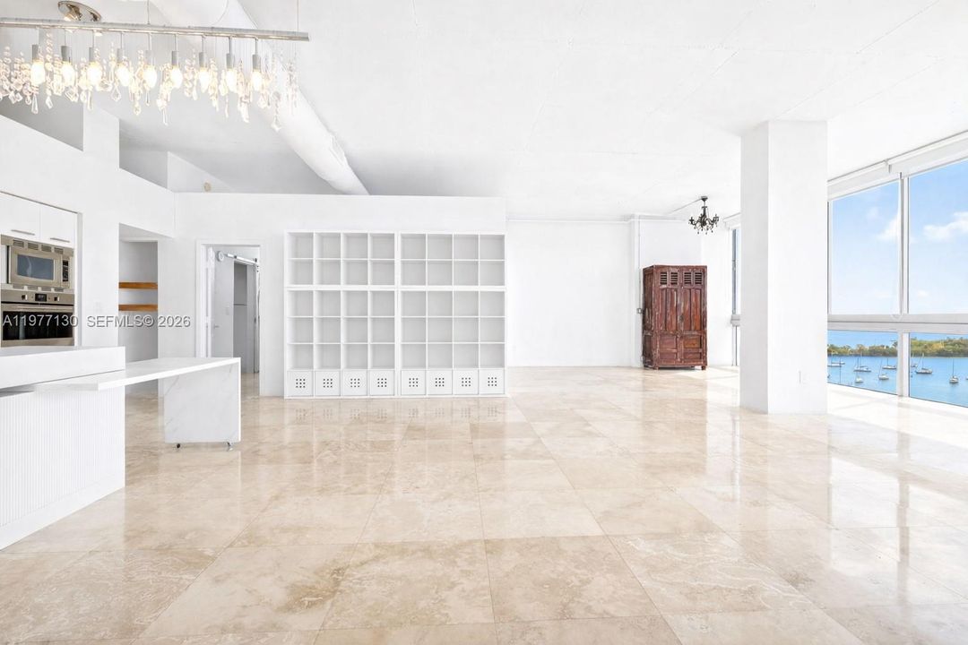 На продажу: $1,150,000 (2 спален, 2 ванн, 1906 Квадратных фут)