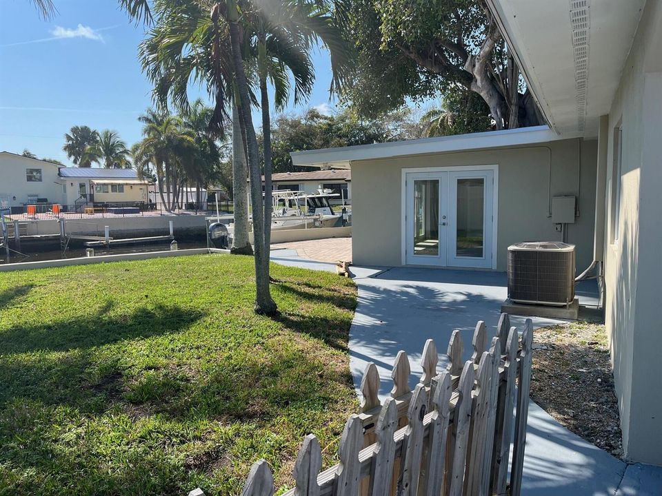 Rear-Dock-Boat Lift
