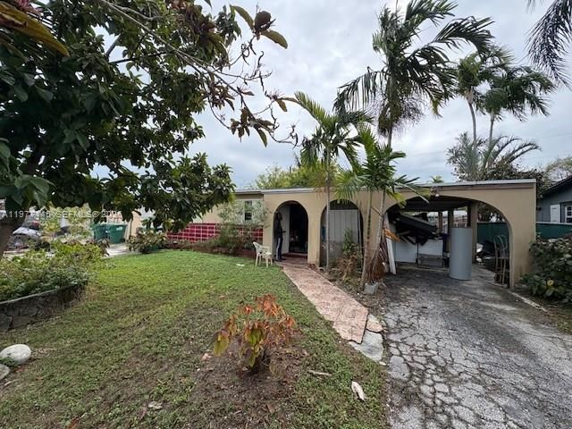 Activo con contrato: $260,000 (3 camas, 1 baños, 792 Pies cuadrados)