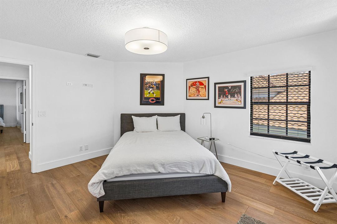 Upstairs Bedroom (2)