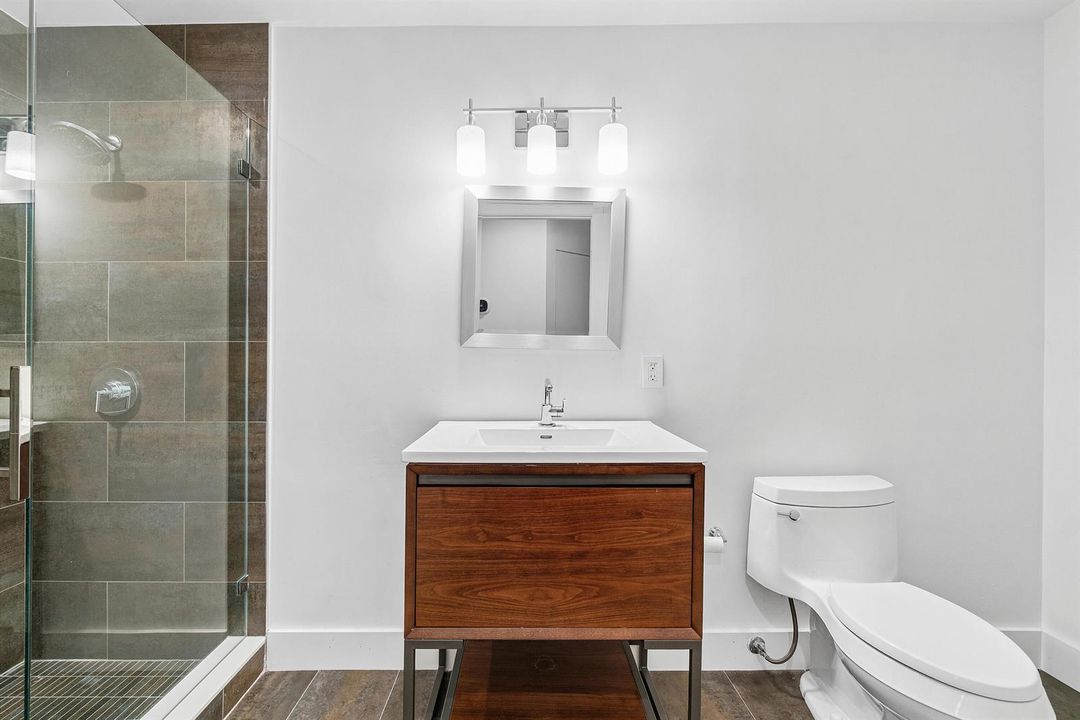 Upstairs Bathroom