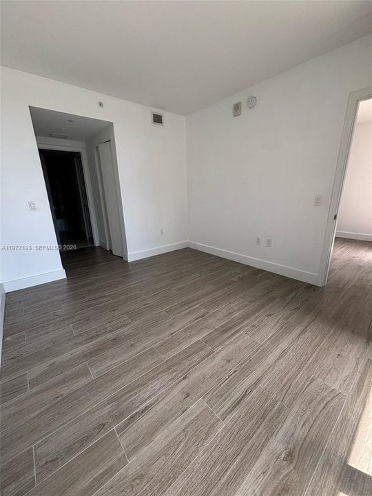 For Sale: $520,000 (1 beds, 1 baths, 673 Square Feet)