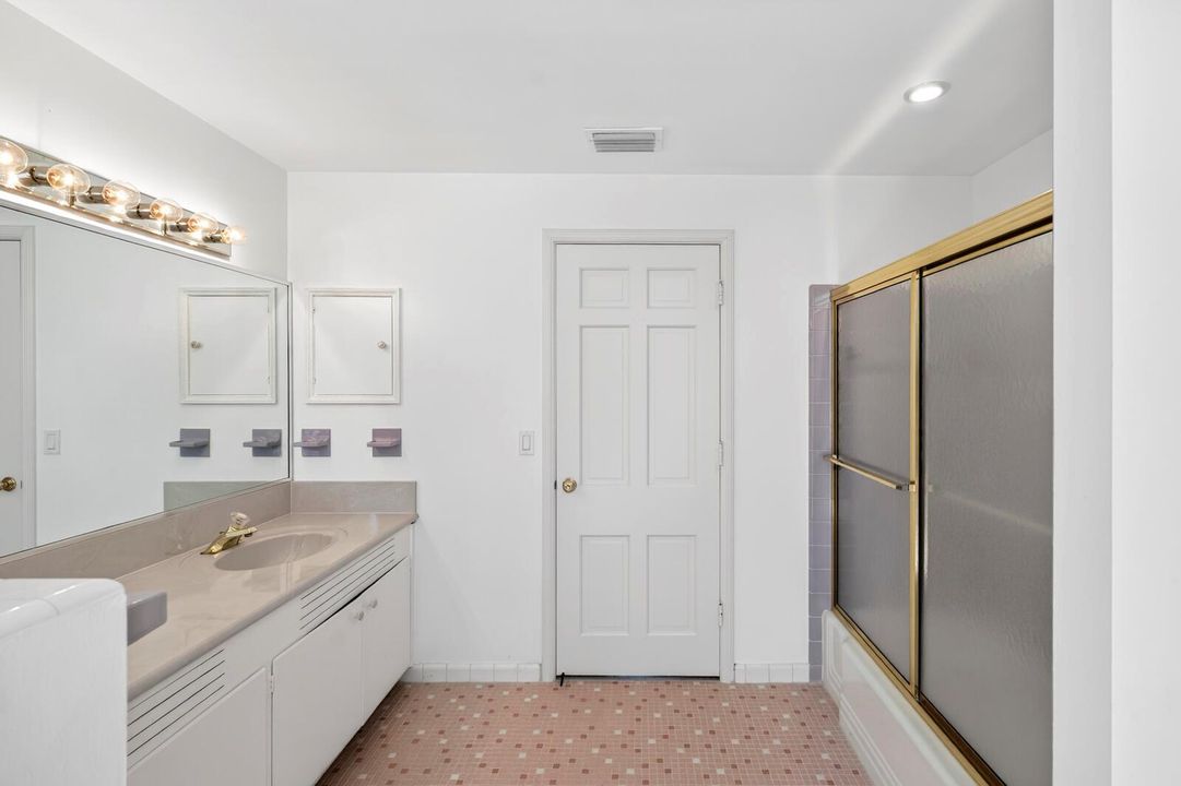 4945 16th Street-38