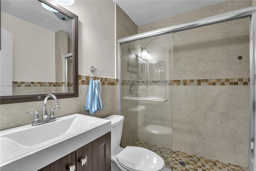 2nd Bathroom