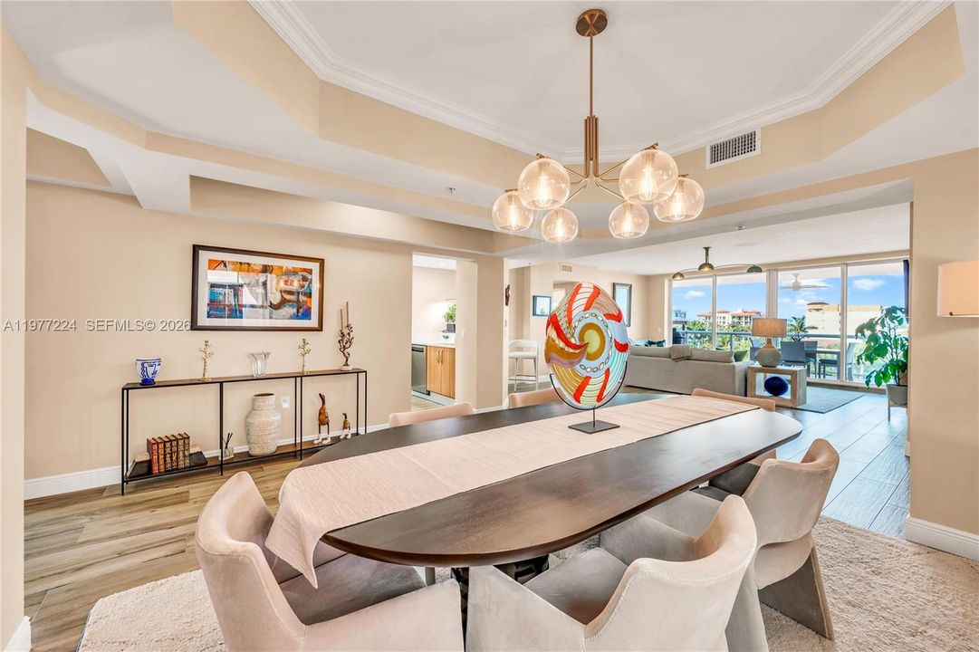 На продажу: $1,425,000 (3 спален, 2 ванн, 2056 Квадратных фут)