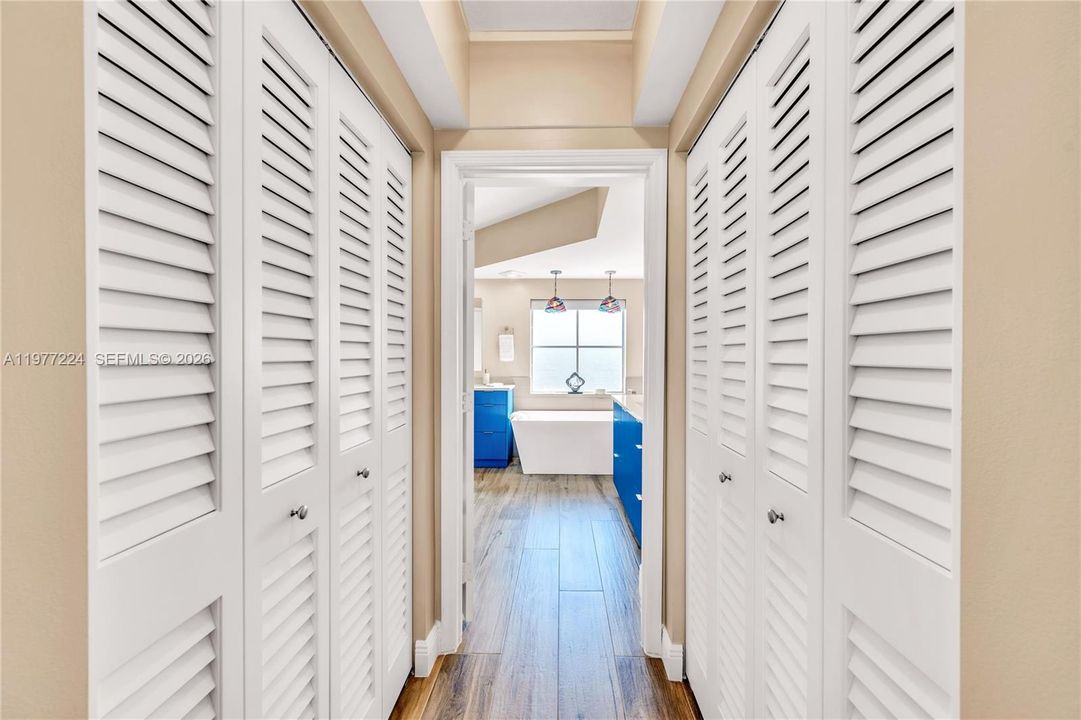 На продажу: $1,425,000 (3 спален, 2 ванн, 2056 Квадратных фут)