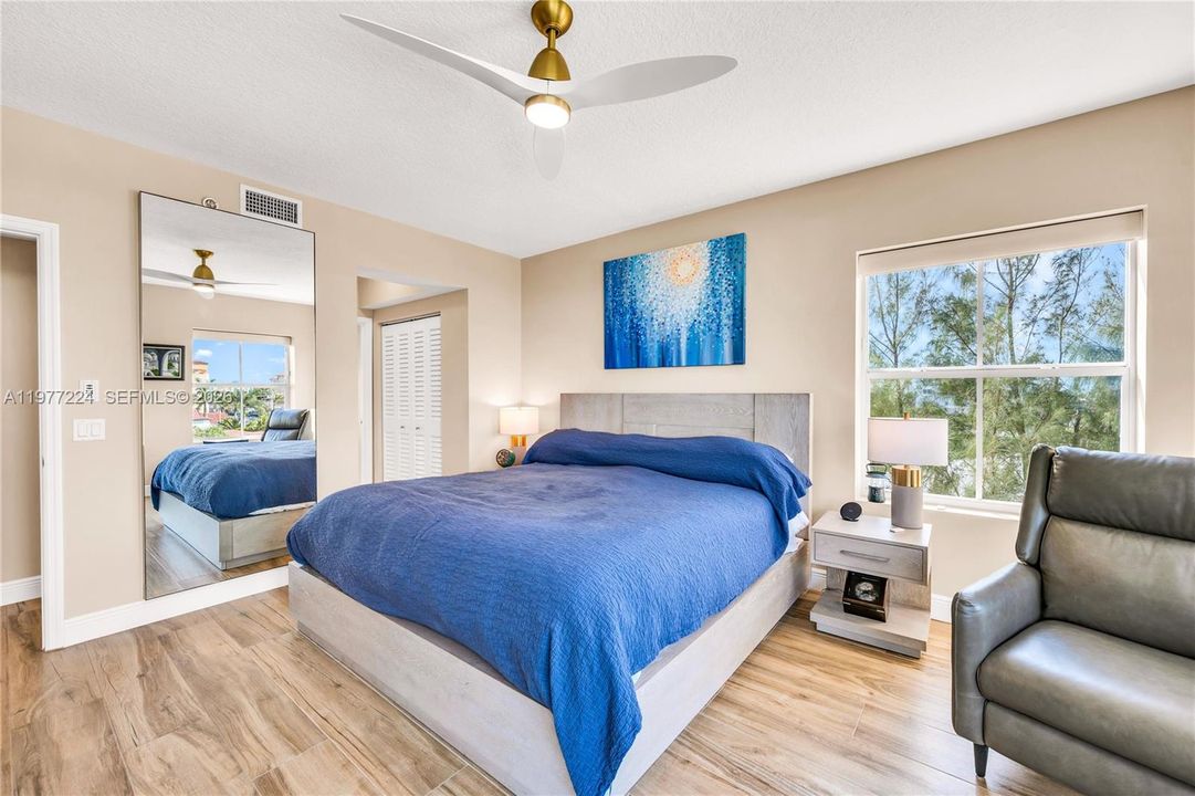 На продажу: $1,425,000 (3 спален, 2 ванн, 2056 Квадратных фут)