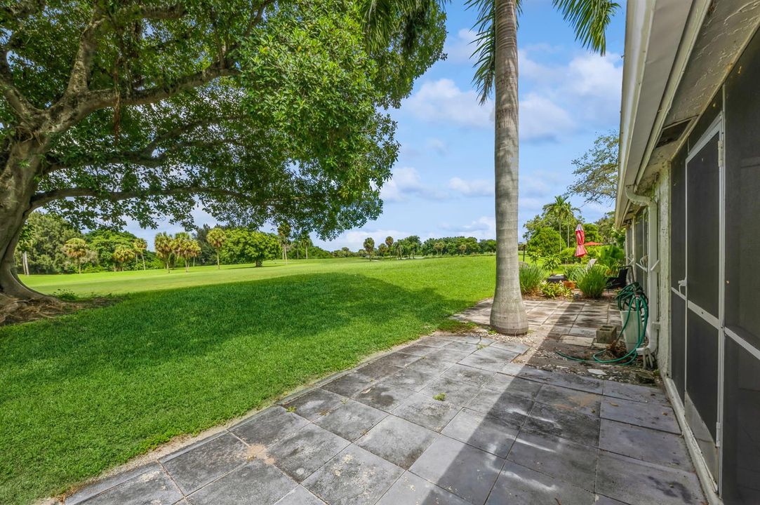 17_2403LowsonBlvd_UnitC_26_BackYard_HiRe