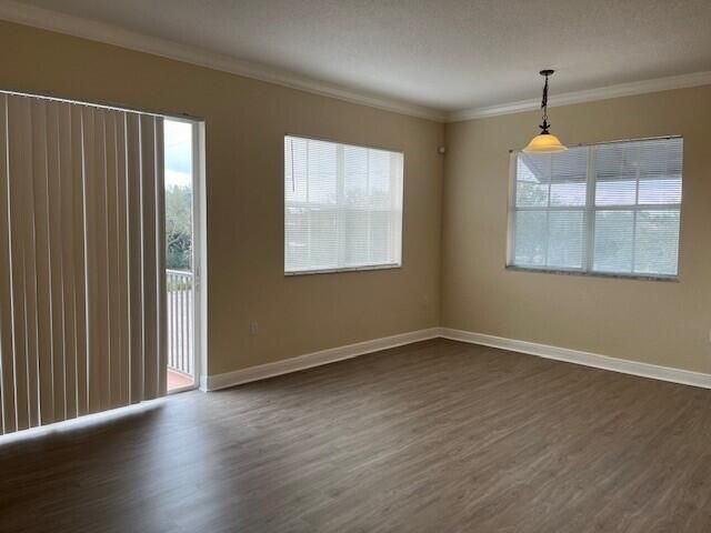Dining-Living Room (1)