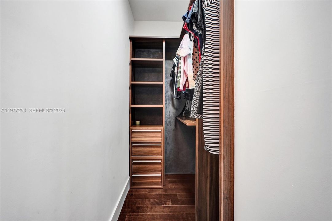 En Venta: $2,680,000 (5 camas, 5 baños, 3841 Pies cuadrados)