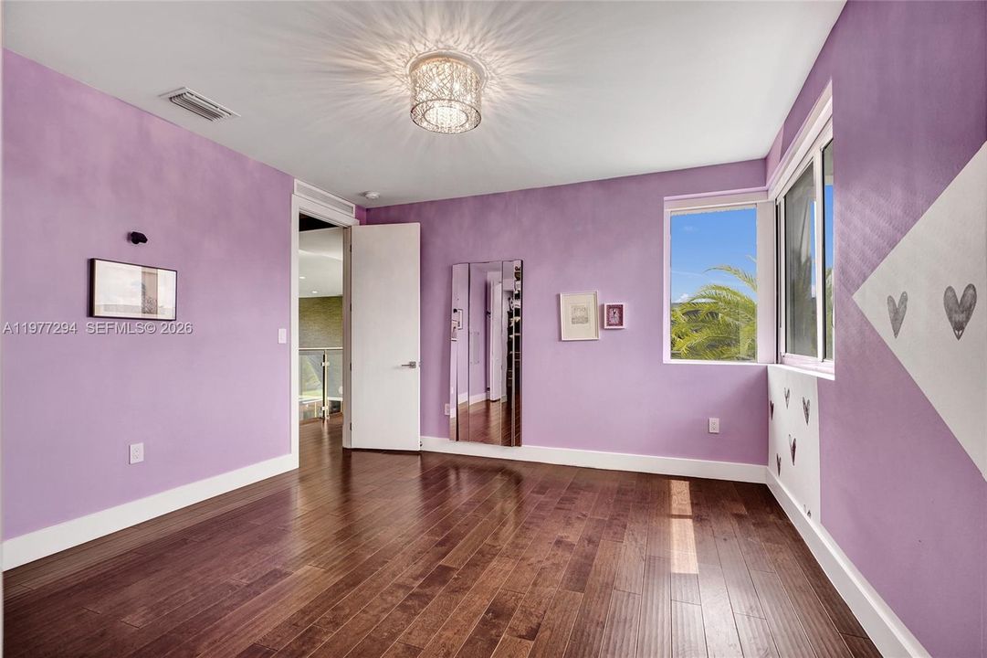 En Venta: $2,680,000 (5 camas, 5 baños, 3841 Pies cuadrados)