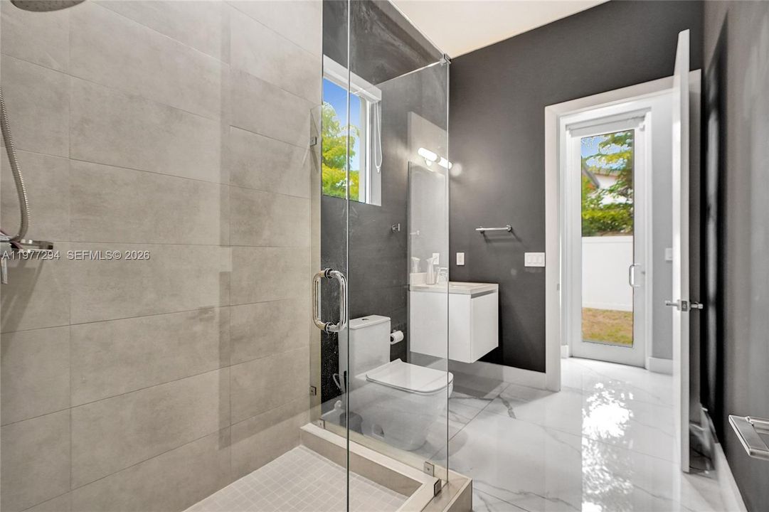 En Venta: $2,680,000 (5 camas, 5 baños, 3841 Pies cuadrados)