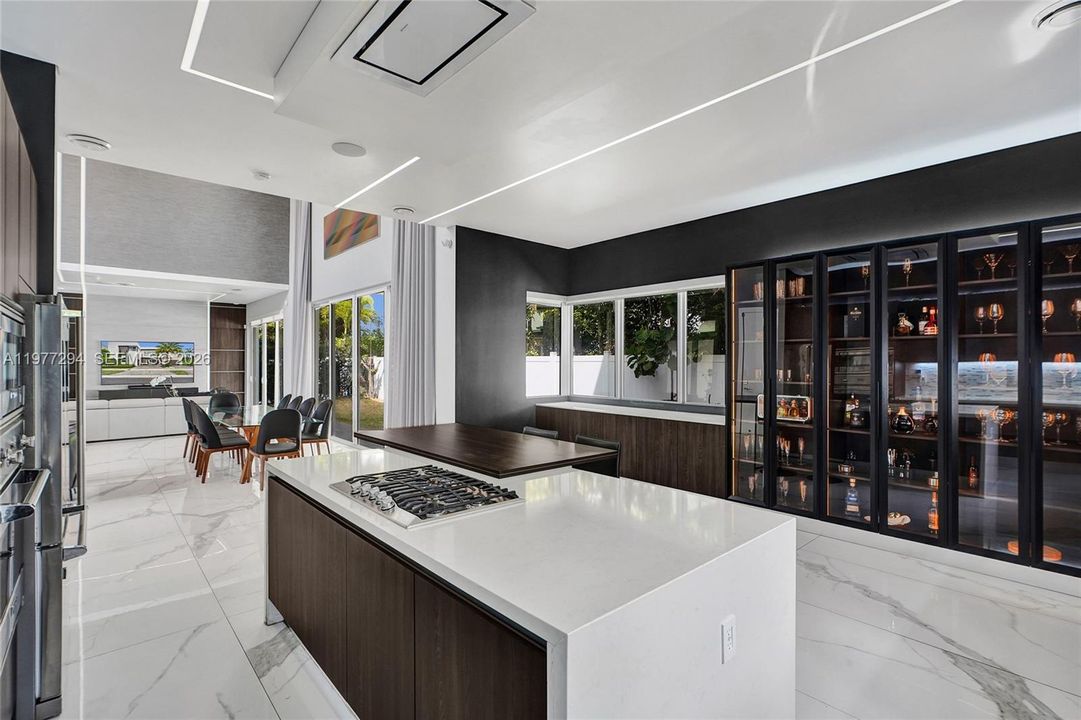 En Venta: $2,680,000 (5 camas, 5 baños, 3841 Pies cuadrados)