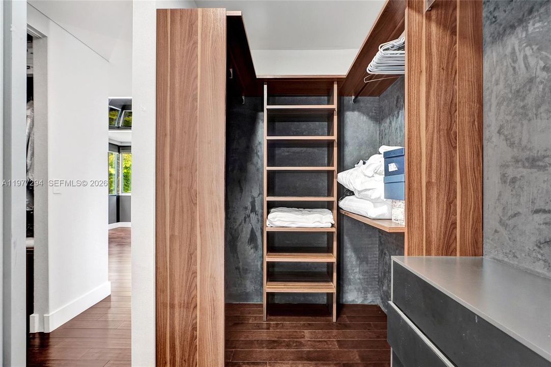 En Venta: $2,680,000 (5 camas, 5 baños, 3841 Pies cuadrados)