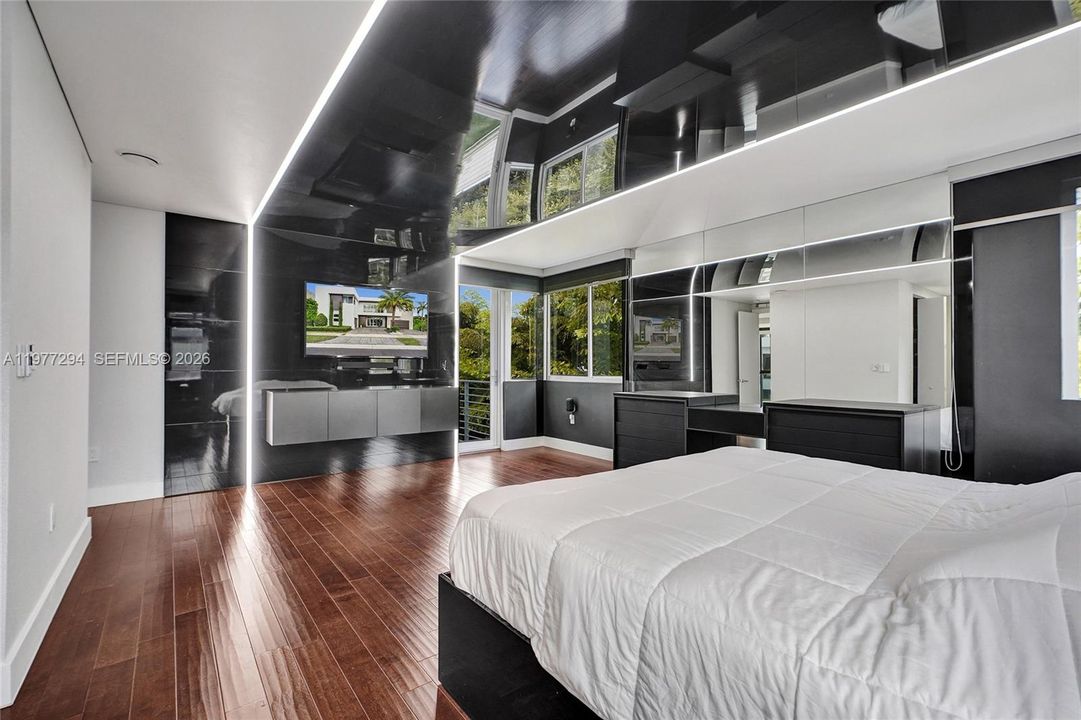 En Venta: $2,680,000 (5 camas, 5 baños, 3841 Pies cuadrados)