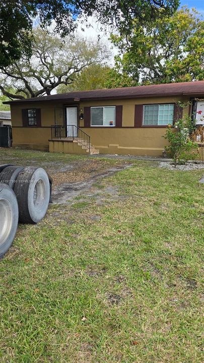 En Venta: $560,000 (0 camas, 0 baños, 1584 Pies cuadrados)