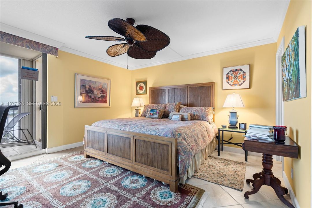 En Venta: $2,295,000 (2 camas, 2 baños, 2010 Pies cuadrados)