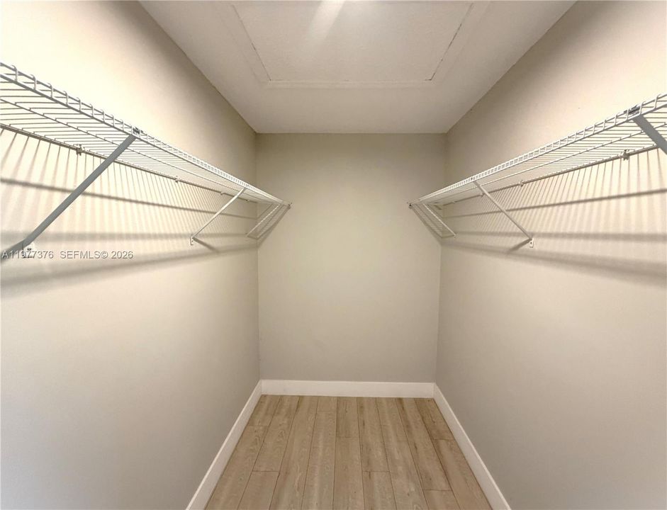 В аренду: $2,000 (2 спален, 2 ванн, 1280 Квадратных фут)
