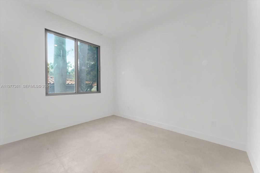 For Sale: $5,700,000 (5 beds, 5 baths, 4410 Square Feet)