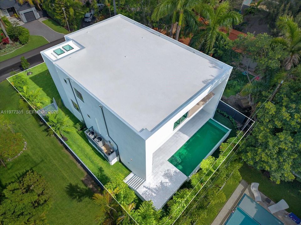 For Sale: $5,700,000 (5 beds, 5 baths, 4410 Square Feet)