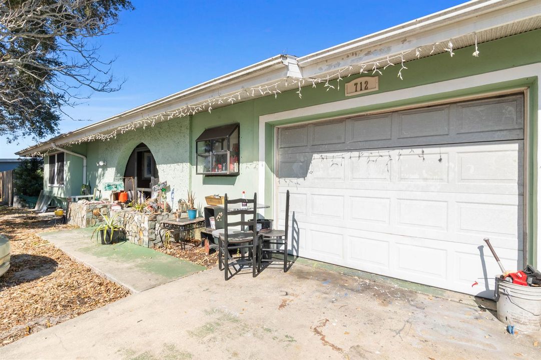 712 Bianca Dr NE_025