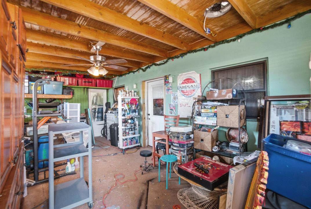 712 Bianca Dr NE_017