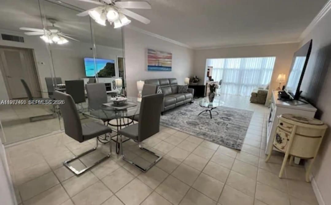 En Venta: $419,000 (2 camas, 2 baños, 1000 Pies cuadrados)