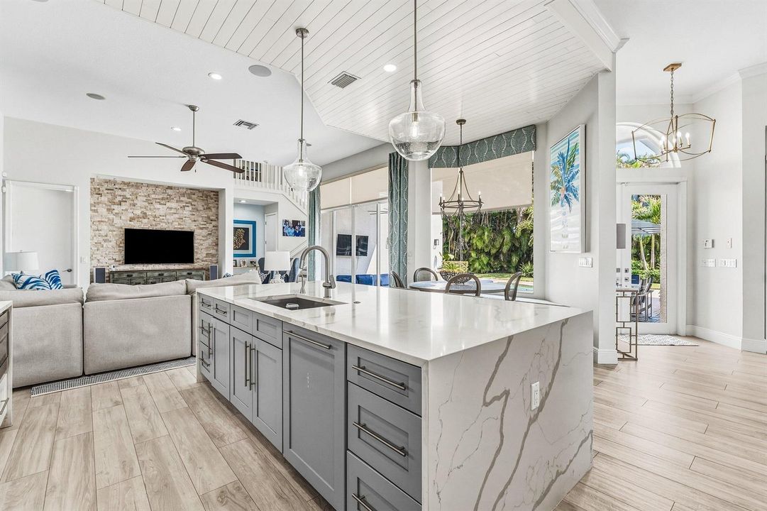 015-114LaVidaCourt-PalmBeachGardens-FL-3