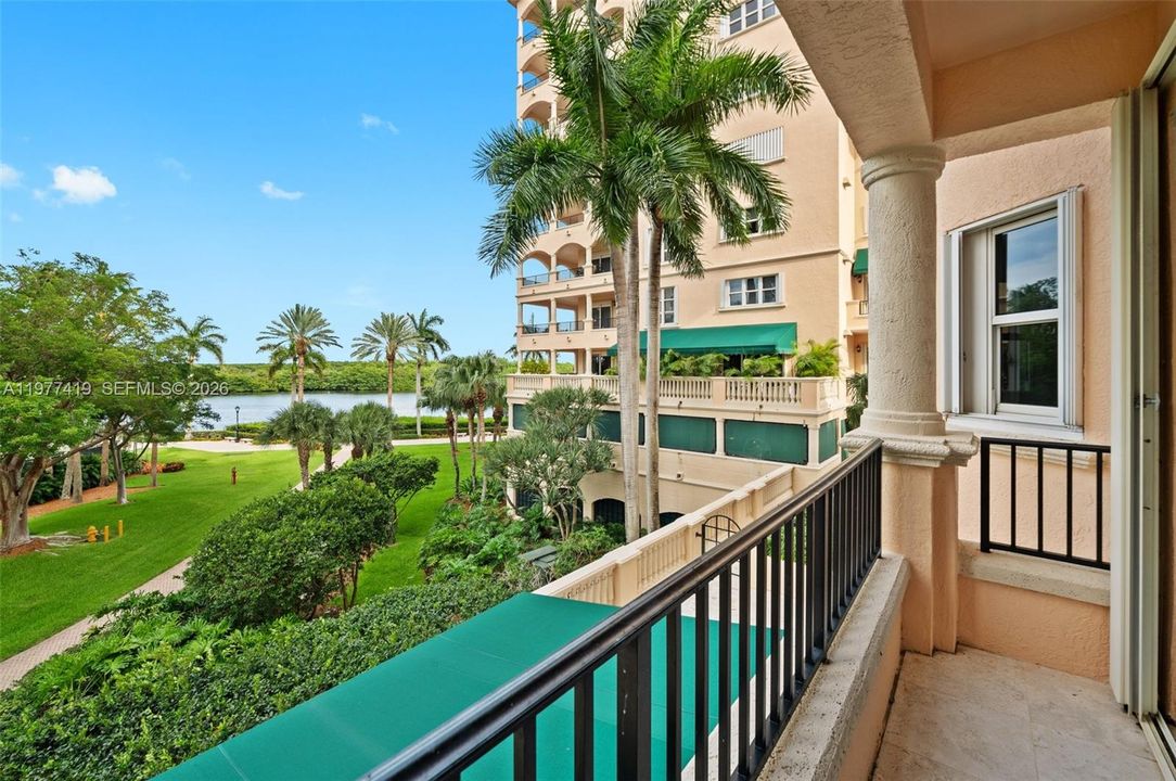 На продажу: $1,875,000 (3 спален, 3 ванн, 3190 Квадратных фут)