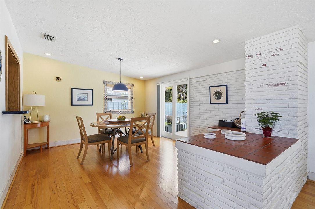 Breakfast room