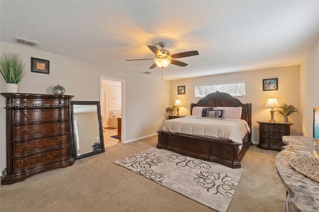 Recently Sold: $549,000 (5 beds, 3 baths, 3206 Square Feet)